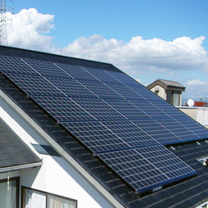 太陽光発電と蓄電池を併用して自家発電